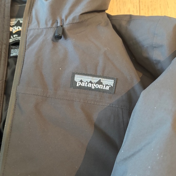 Patagonia Women's Black Hooded Puffer Jacket - Picture 4 of 12